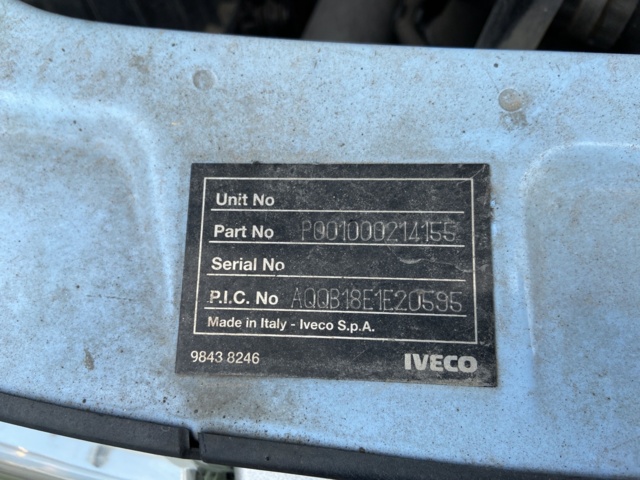 912548-49 Iveco Daily 3.0 HPT with crane and long bed -2006