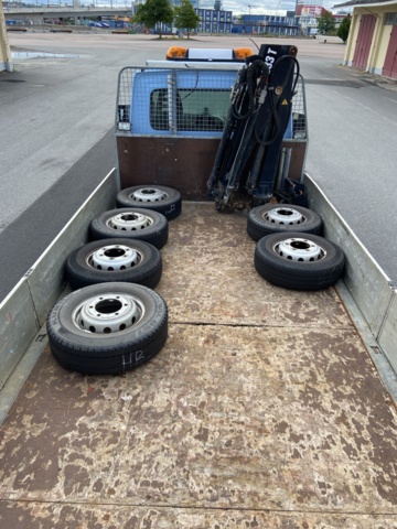 912548-54 Iveco Daily 3.0 HPT with crane and long bed -2006