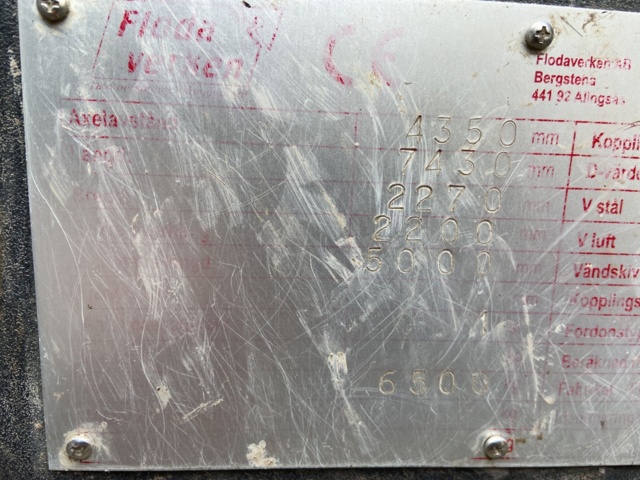 912548-70 Iveco Daily 3.0 HPT with crane and long bed -2006