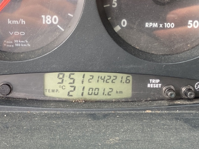 912548-76 Iveco Daily 3.0 HPT with crane and long bed -2006