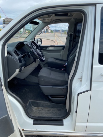 912543-40 Volkswagen Transporter 2.0 TDI 4Motion DSG -2017