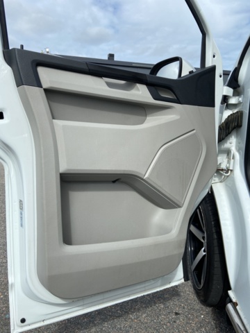 912543-42 Volkswagen Transporter 2.0 TDI 4Motion DSG -2017