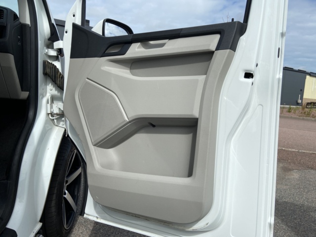 912543-48 Volkswagen Transporter 2.0 TDI 4Motion DSG -2017