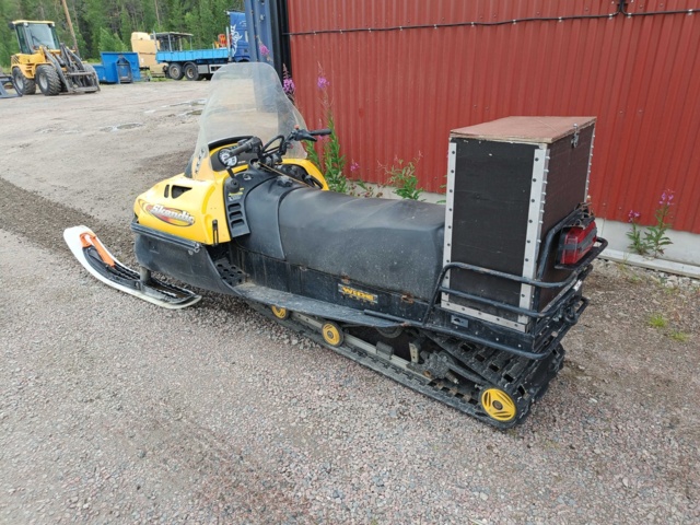 889221-3 Ski-Doo Skandic WT 500 -2002 Repair item