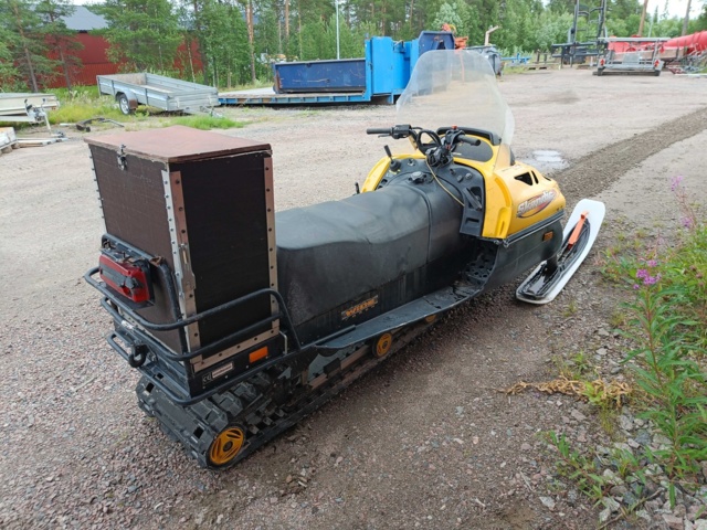 889221-5 Ski-Doo Skandic WT 500 -2002 Repair item