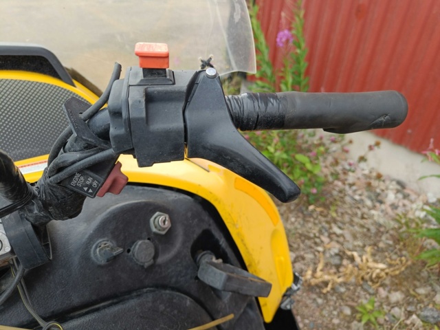 889221-23 Ski-Doo Skandic WT 500 -2002 Repair item