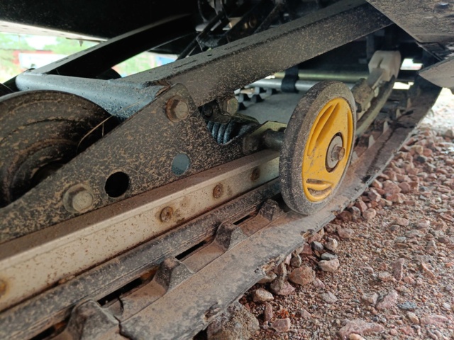 889221-43 Ski-Doo Skandic WT 500 -2002 Repair item