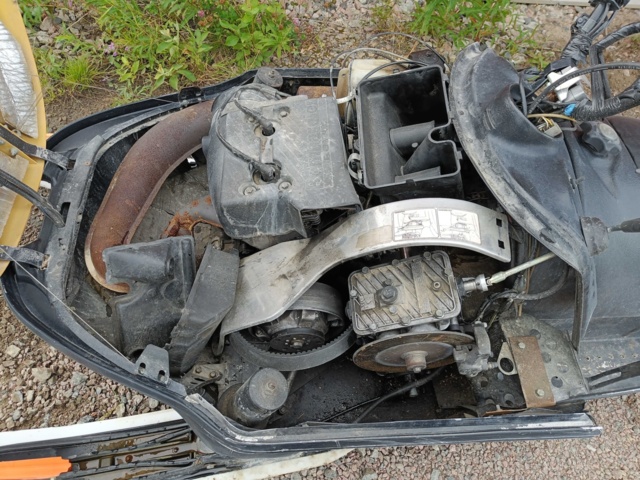 889221-48 Ski-Doo Skandic WT 500 -2002 Repair item