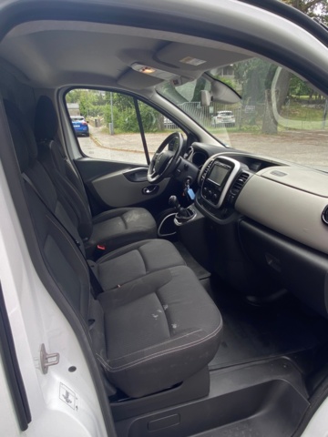 805765-30 Renault Trafic Van 2.9t 1.6 dCi - 2016