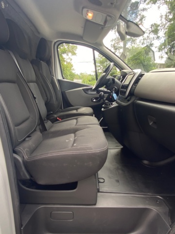 805765-31 Renault Trafic Van 2.9t 1.6 dCi - 2016