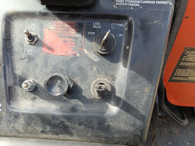 889235-24 Valmet Lynx 650 - 1987