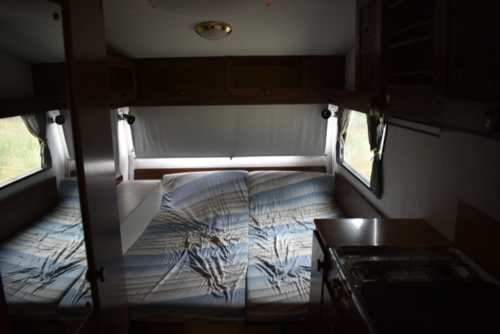 927353-10 Caravan Polar 530 - 1978