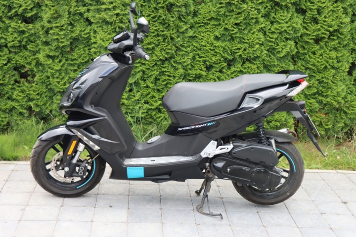 927491-2 Peugeot Speedfight 4 2016 Only 184 miles.