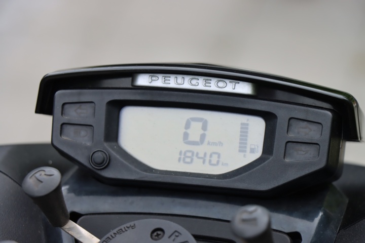 927491-6 Peugeot Speedfight 4 2016 Only 184 miles.