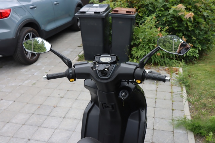 927491-8 Peugeot Speedfight 4 2016 Only 184 miles.