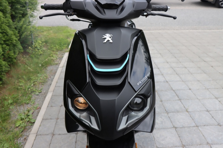 927491-16 Peugeot Speedfight 4 2016 Only 184 miles.