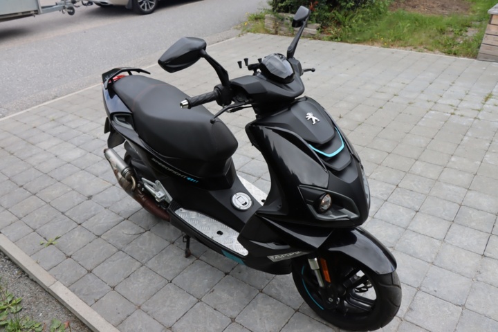 927491-20 Peugeot Speedfight 4 2016 Only 184 miles.