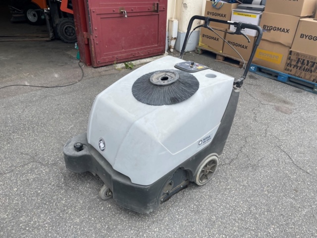 886211-1 Sweeping machine Nilfisk SW 850S B