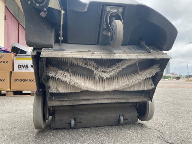 886211-14 Sweeping machine Nilfisk SW 850S B