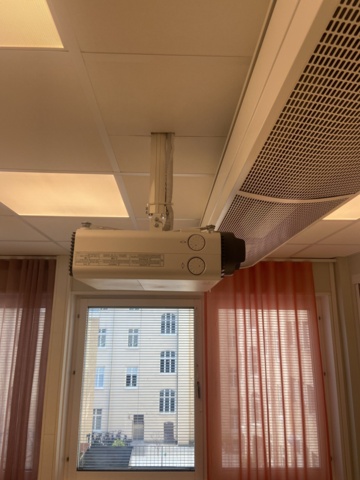 874603-3 Projector - Canon WUX450ST