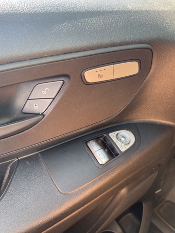 912555-45 Mercedes-Benz Vito 7G-Tronic -2019