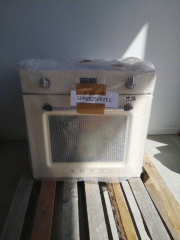 881618-3 Multifunction oven Pyrolys Creme 60cm SMEG SFP6925PPZE1