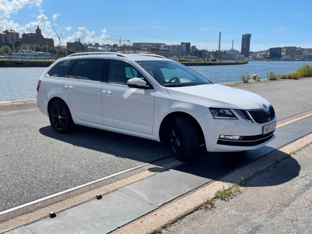 912558-3 Skoda Octavia Combi 2.0 TSI DSG Sequential, 190hp, 2019