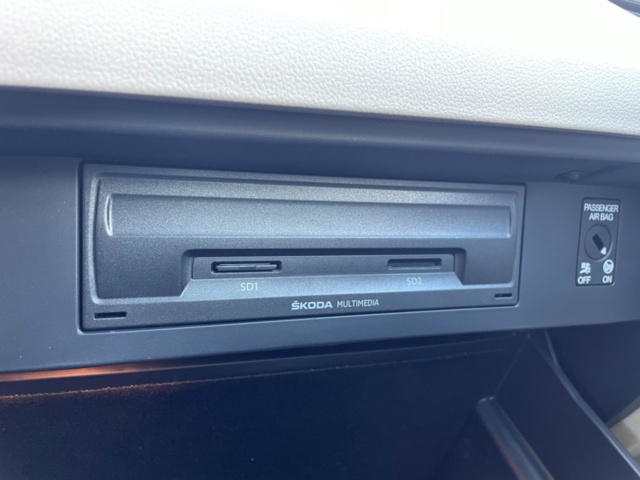 912558-36 Skoda Octavia Combi 2.0 TSI DSG Sequential, 190hp, 2019