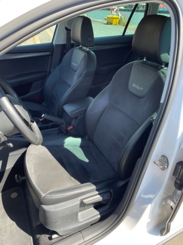 912559-24 Skoda Octavia Scout 2.0 TDI 4x4 DSG -2020