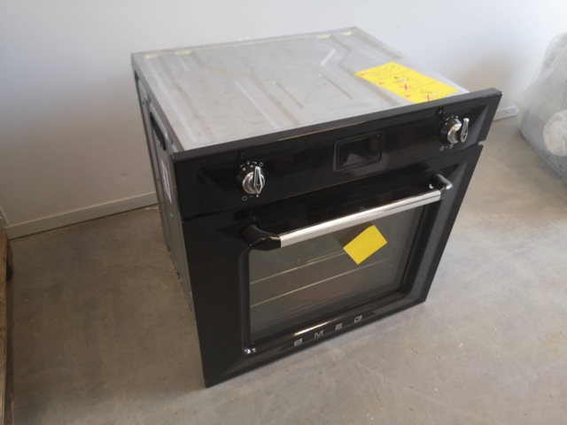 881640-4 Multifunction oven with pyrolysis 60 cm Smeg SFP6925NPZE1