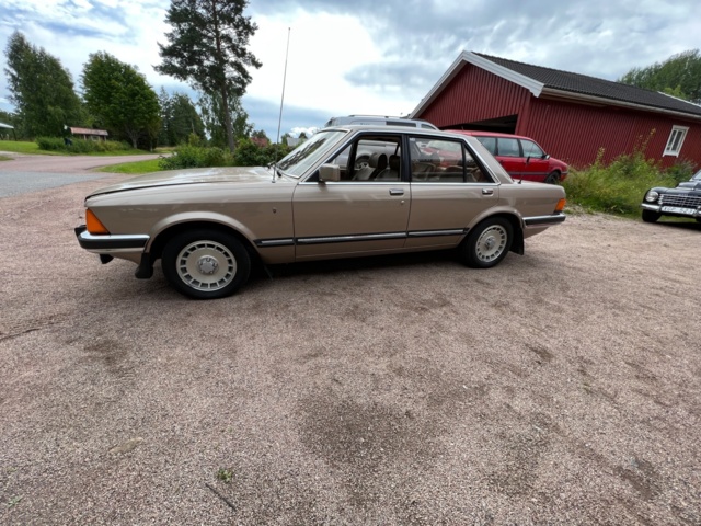 896792-1 Ford Granada 2.8 I V6 Automatic, 150hp, 1982 Ghia