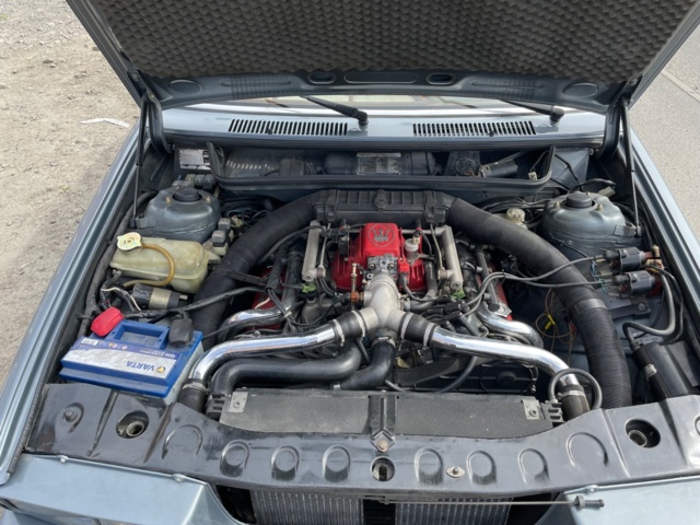906868-8 Maserati 222 2.0 V6 Manual - 1988