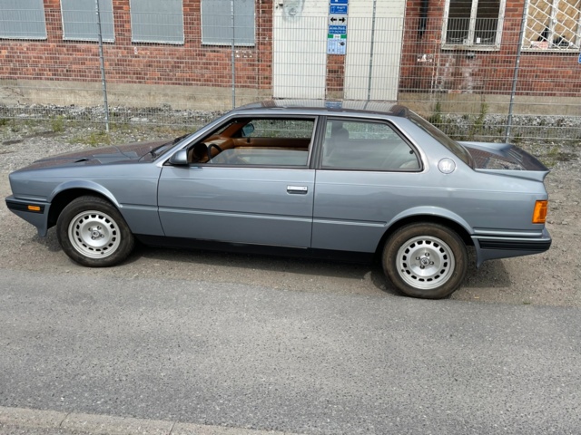 906868-4 Maserati 222 2.0 V6 Manual - 1988