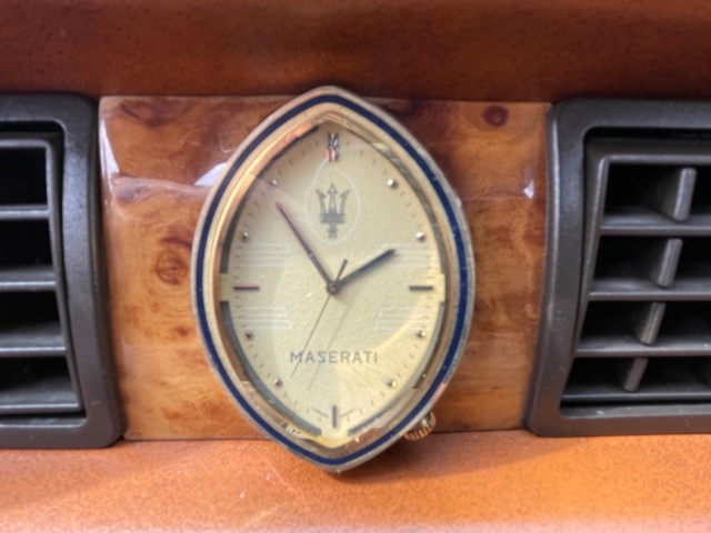 906868-30 Maserati 222 2.0 V6 Manual - 1988