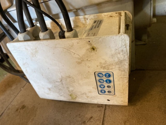 917301-15 Tankar Zenit Bluebox 250 l 2 st, Pumpautomat Robota, tankar 3 st