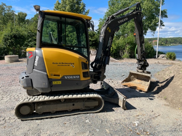 906871-2 Compact mini excavator Volvo ECR40D, 2017