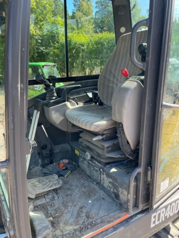906871-11 Compact mini excavator Volvo ECR40D, 2017