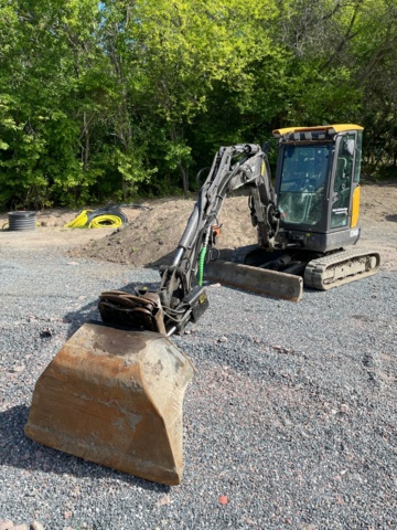 906871-3 Compact mini excavator Volvo ECR40D, 2017