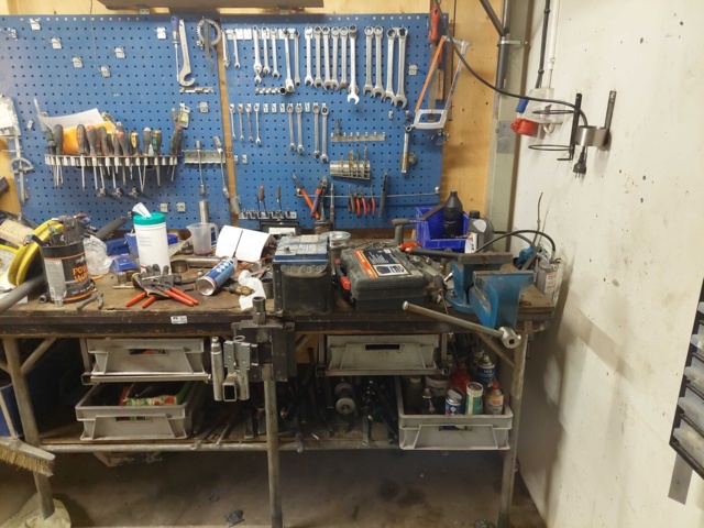 880595-9 Workshop bench and Tool board 290 x 90 x 100 cm