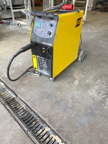 908979-1 Migsvets on wheels Esab Origo TM mig C170