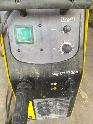 908979-8 Migsvets on wheels Esab Origo TM mig C170