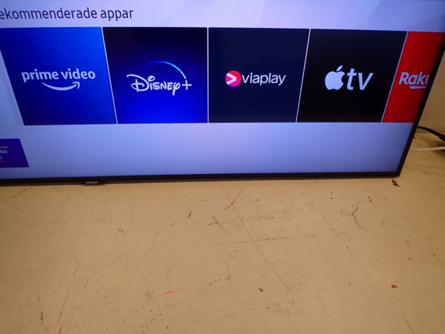 861842-4 TV Samsung 55 inches