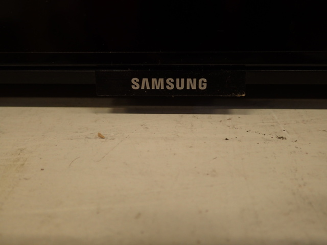 861842-7 TV Samsung 55 inches