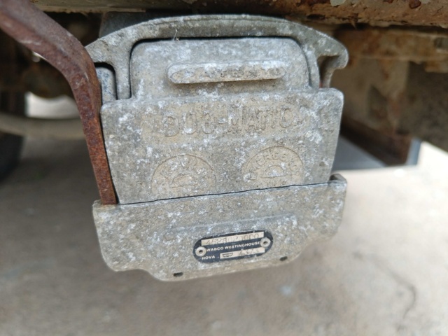 887528-18 Husbil Scania Vabis AL 36 42 -67