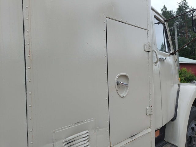 887528-29 Husbil Scania Vabis AL 36 42 -67