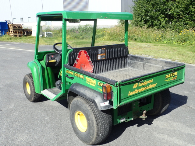 861848-7 John Deere Gator 4x2 2004