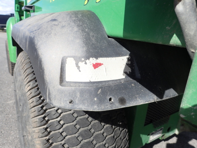 861848-10 John Deere Gator 4x2 2004