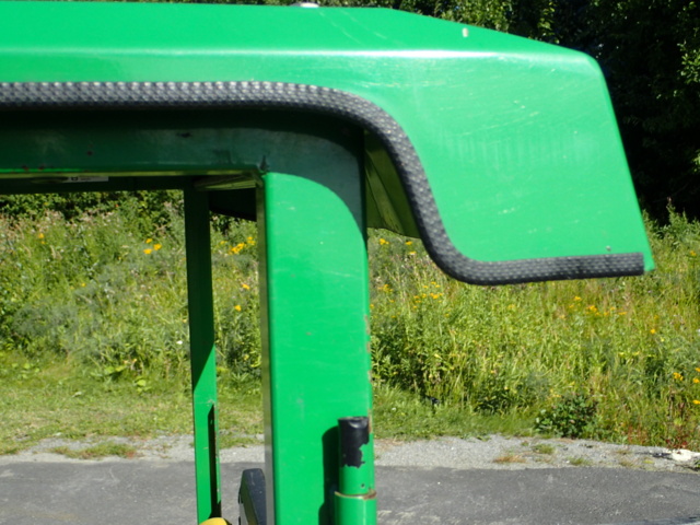 861848-16 John Deere Gator 4x2 2004