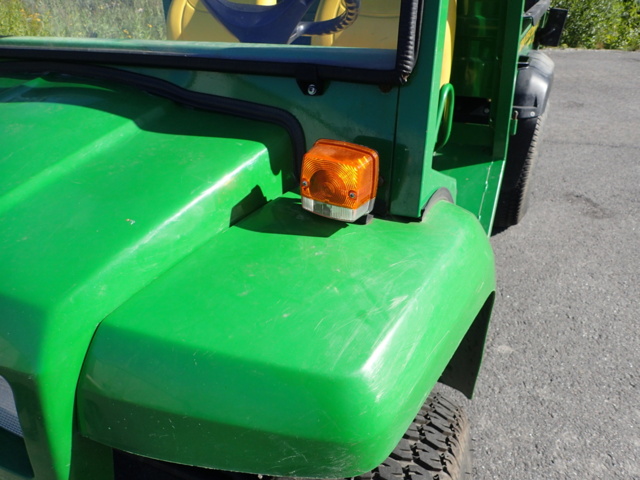 861848-22 John Deere Gator 4x2 2004