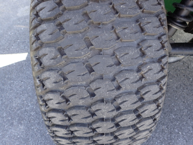 861848-32 John Deere Gator 4x2 2004